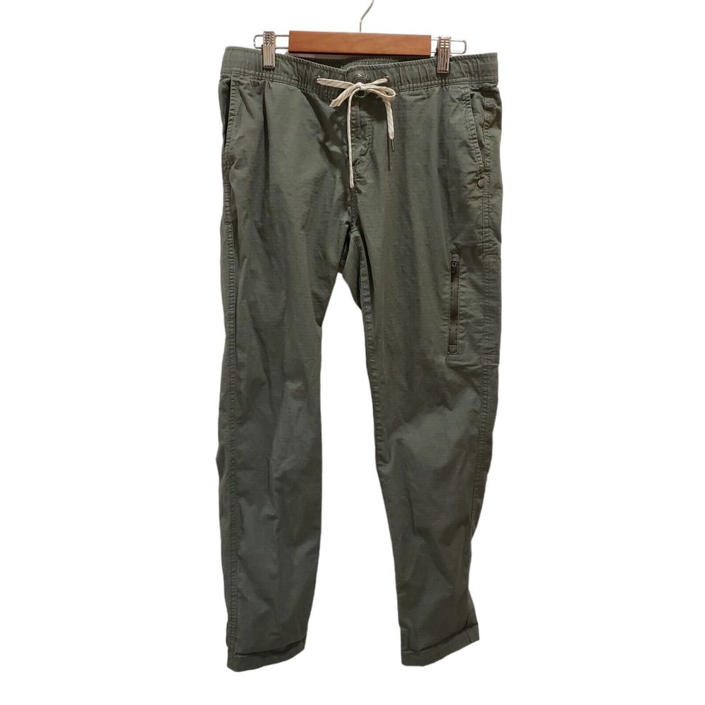 Vuori Ripstop Women's size Medium activewear hiking casual 28" inseam army green - Picture 2 of 9